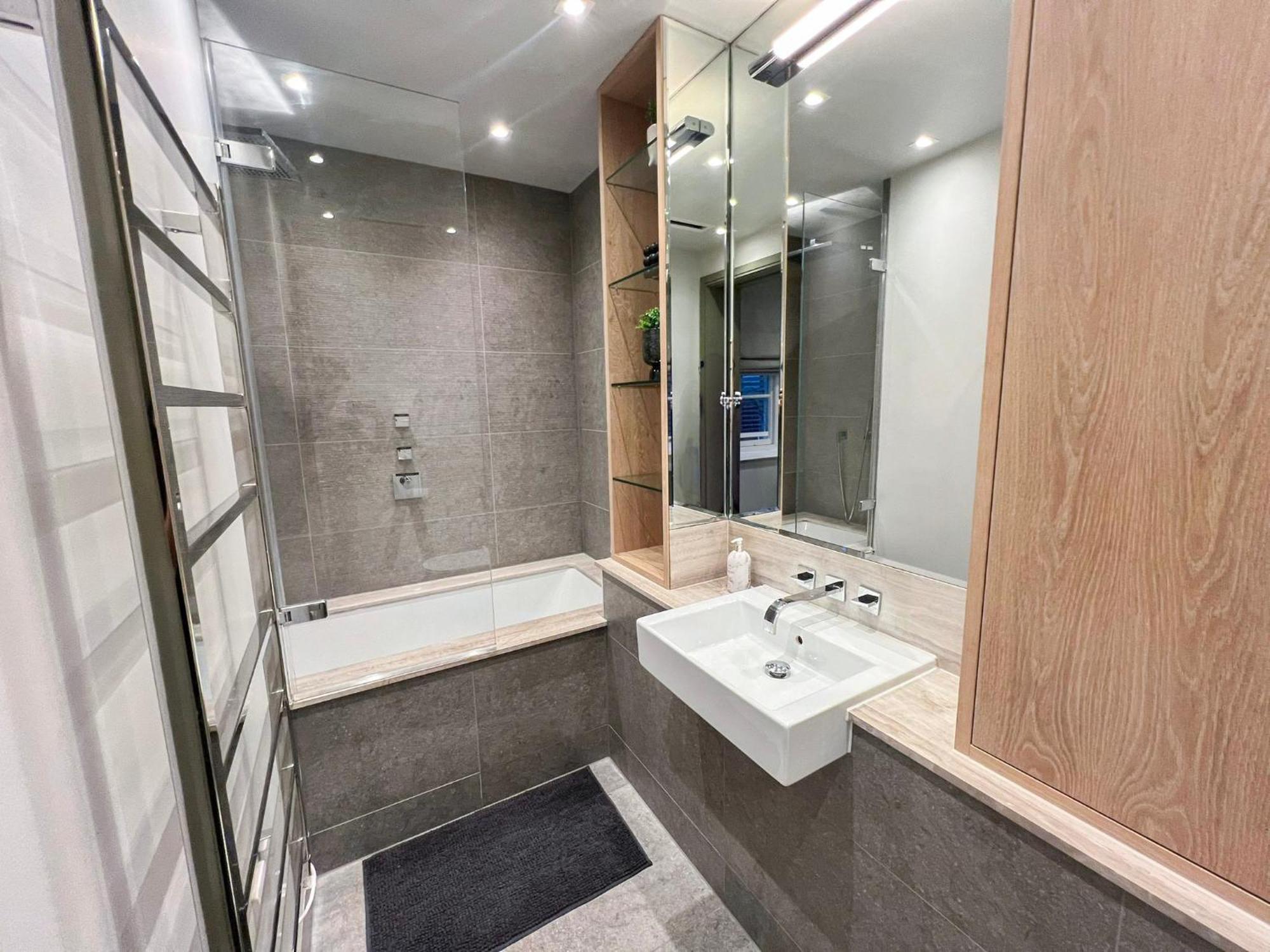 Posh 3 Bedroom Flat With Terrace And Indoor Fireplace In Mayfair, Near Hyde Park London Exterior photo