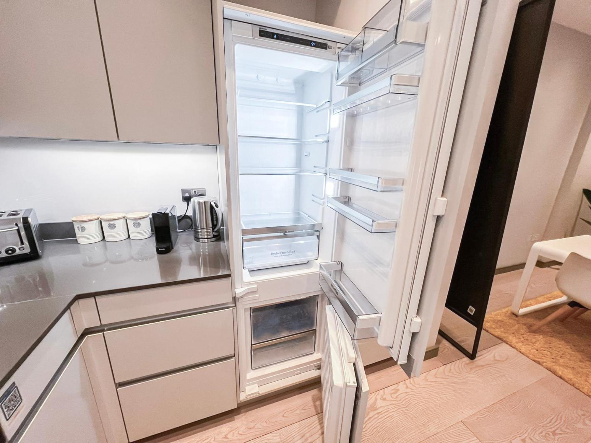 Posh 3 Bedroom Flat With Terrace And Indoor Fireplace In Mayfair, Near Hyde Park London Exterior photo