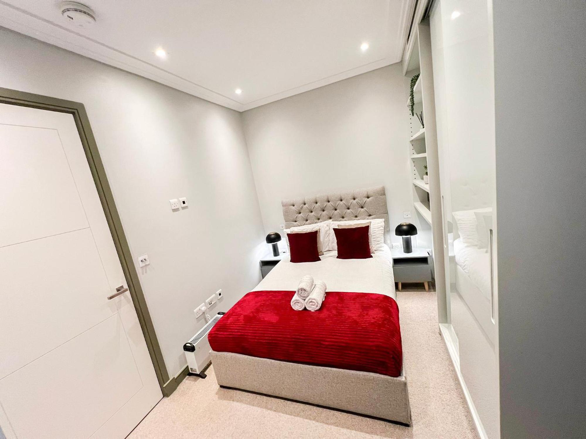 Posh 3 Bedroom Flat With Terrace And Indoor Fireplace In Mayfair, Near Hyde Park London Exterior photo